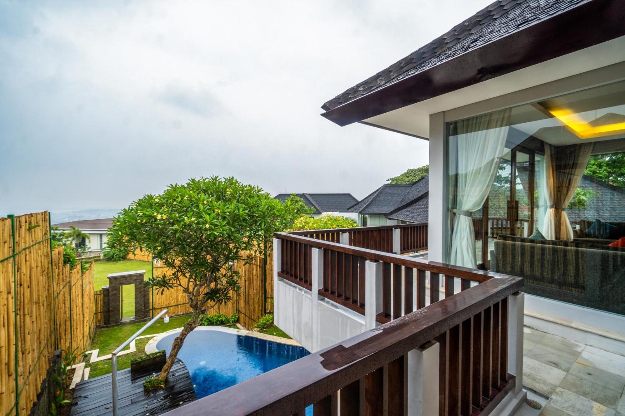 Terra Hill Villa Jimbaran  Exterior photo